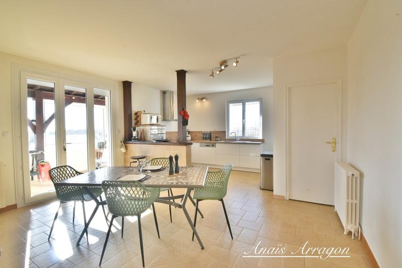 Maison - 206 m² - 4 pièces