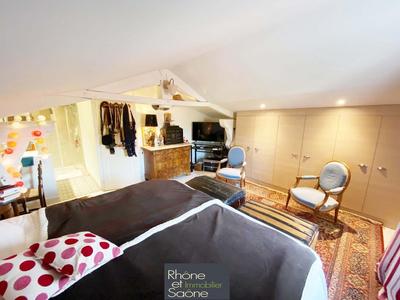 Appartement - 150 m² - 4 pièces