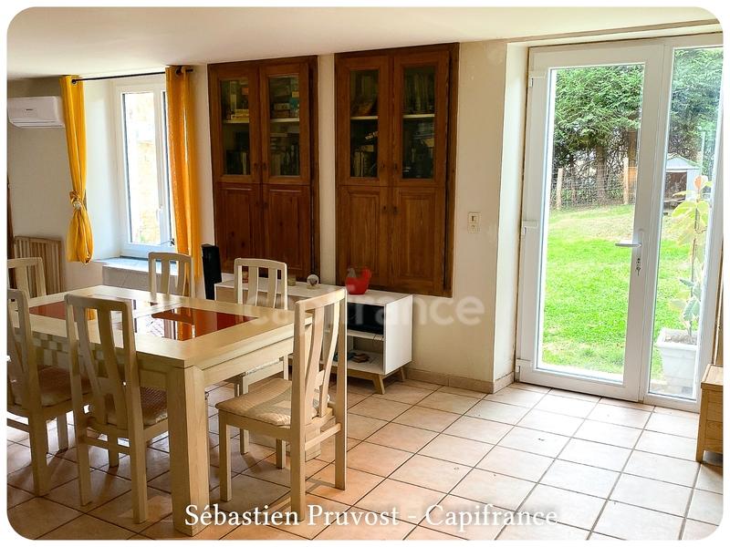 Maison en pierre - 250 m² - 8 pièces