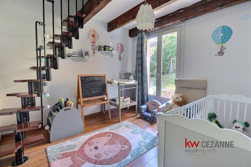 Maison - 161 m² - 6 pièces