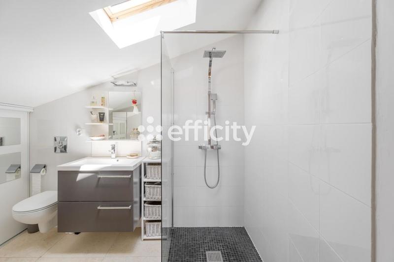 Appartement - 200 m² - 7 pièces