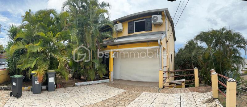 Maison - 120 m² - 8 pièces