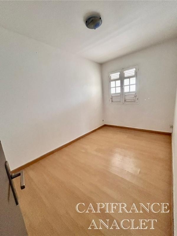 Appartement - 93 m² - 4 pièces