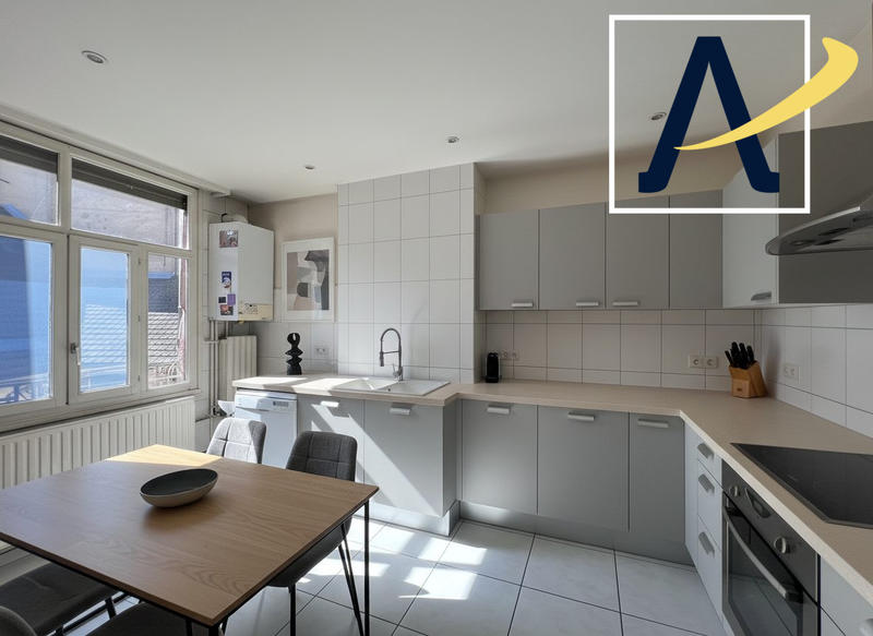 Appartement - 161 m² - 6 pièces