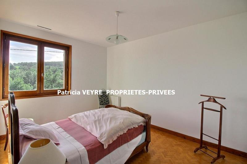 Maison - 138 m² - 7 pièces