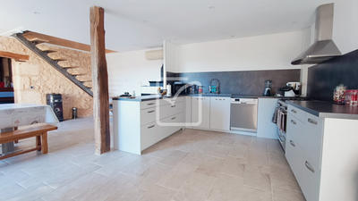 Maison - 195 m² - 6 pièces