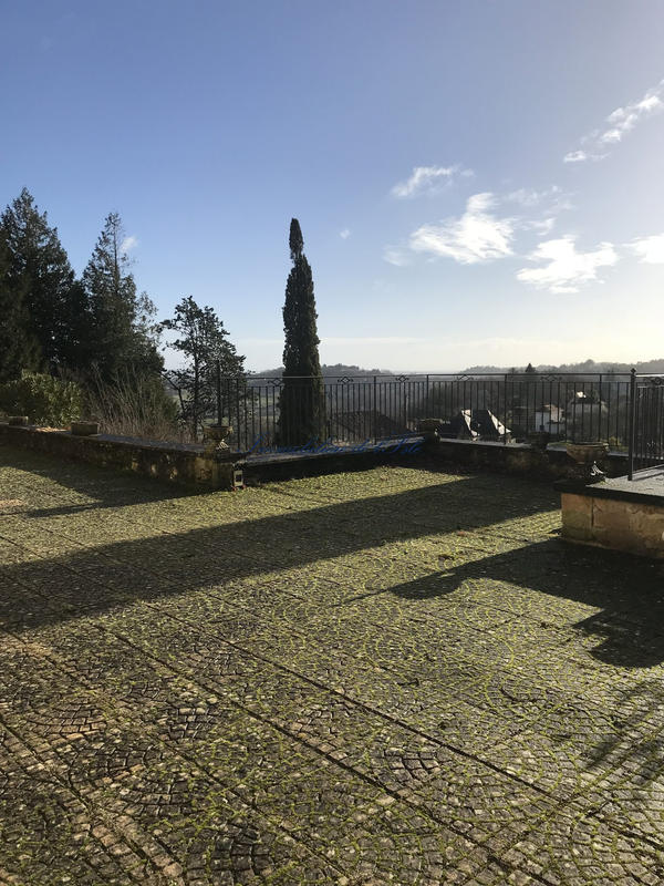 Maison - 550 m² - 21 pièces