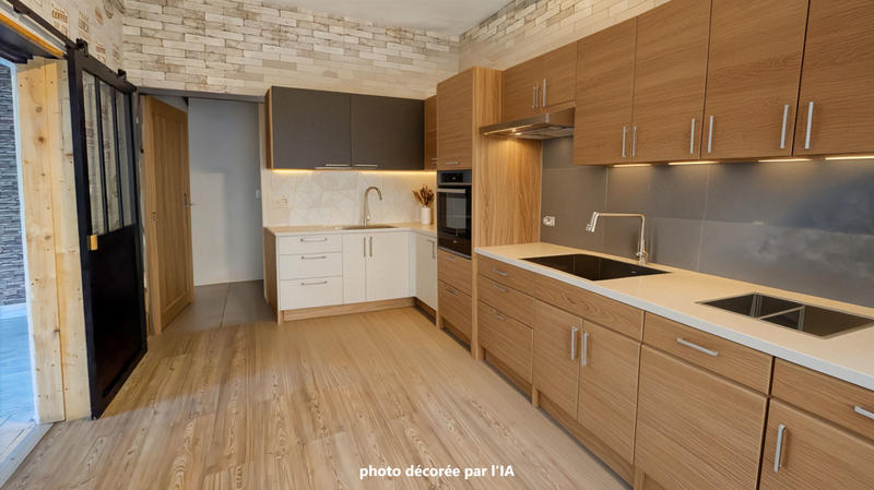 Maison - 85 m² - 4 pièces