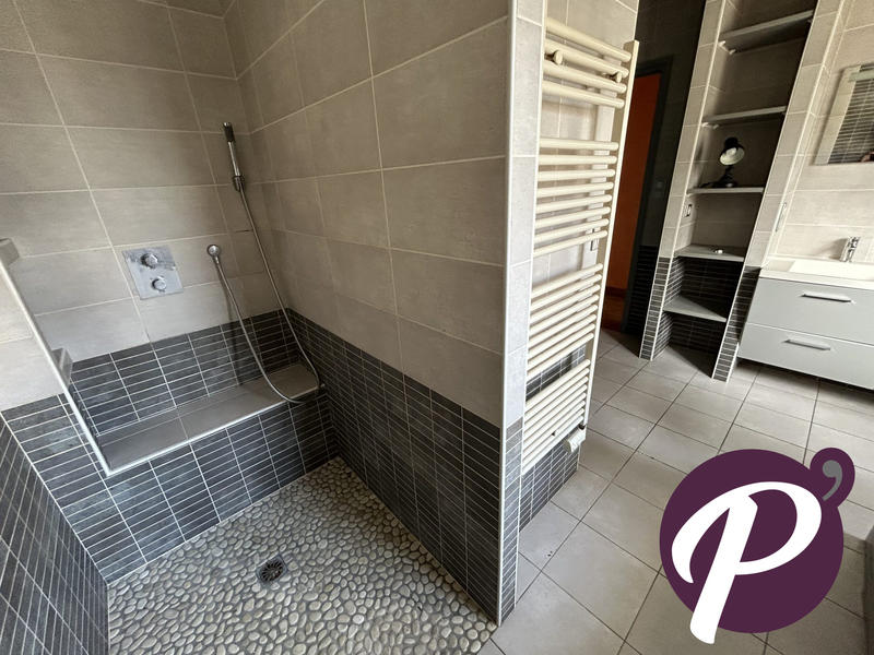 Maison - 150 m² - 4 pièces