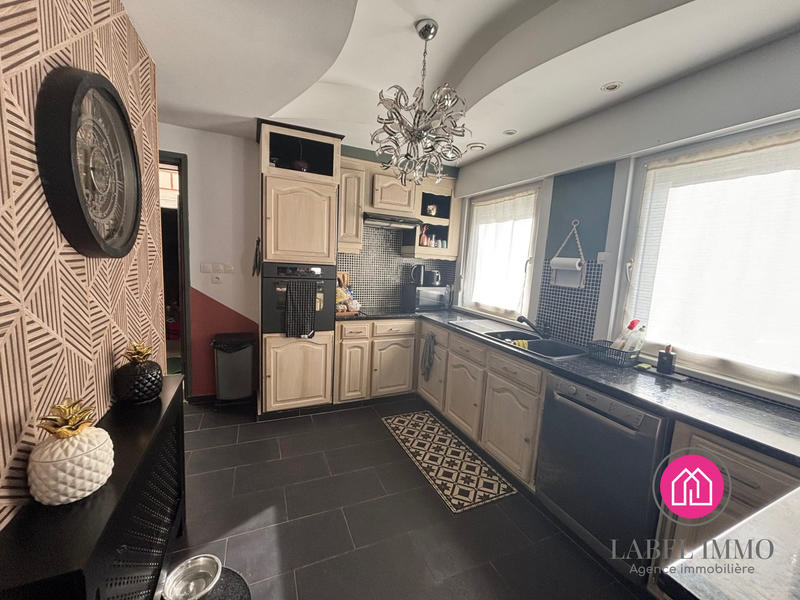 Maison - 110 m² - 6 pièces