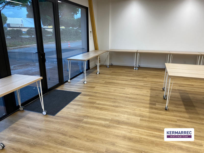 Local commercial - 244 m²