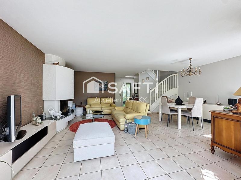 Maison - 110 m² - 5 pièces