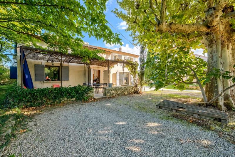 Mas - 230 m² - 6 pièces