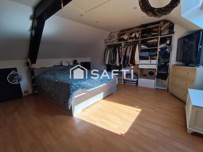 Maison - 96 m² - 5 pièces