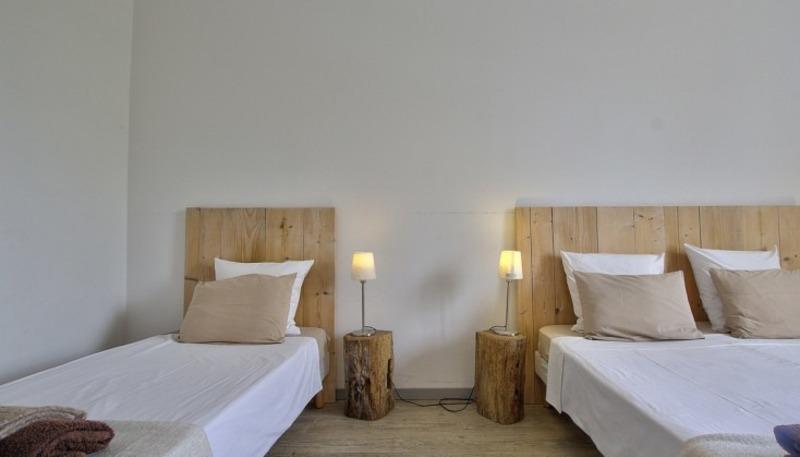 Maison - 900 m² - 24 pièces