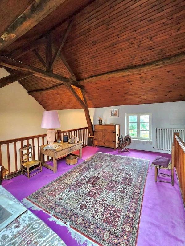 Maison - 280 m² - 11 pièces