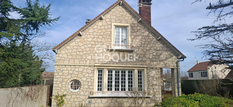 Maison - 99 m² - 5 pièces