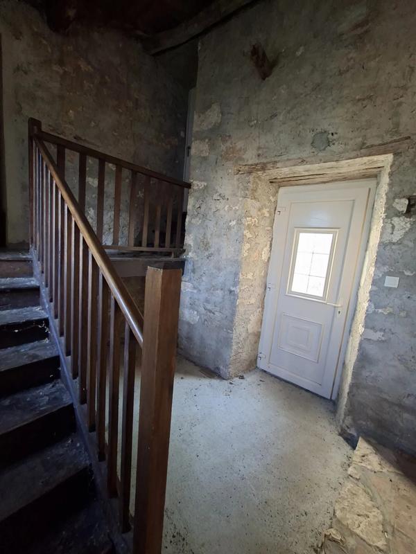 Maison - 113 m² - 9 pièces