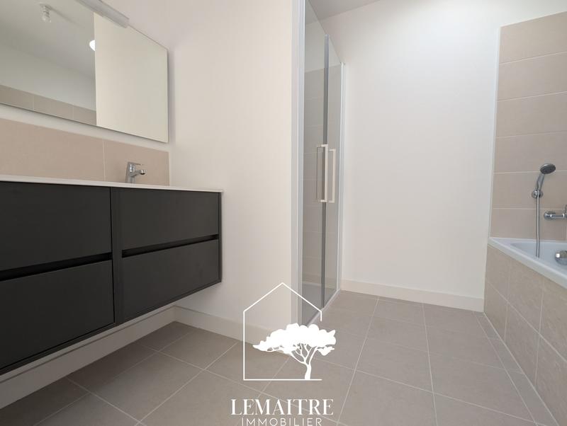 Maison - 122 m² - 4 pièces