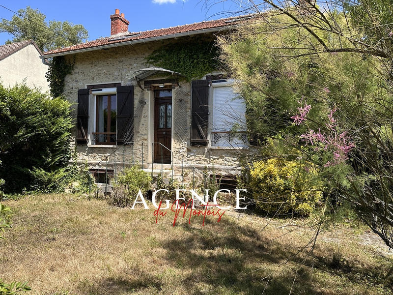 Maison - 96 m² - 5 pièces