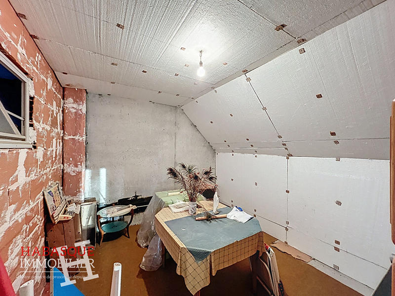 Maison - 99 m² - 5 pièces