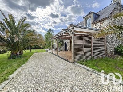 Maison - 208 m² - 6 pièces