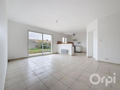 Maison de ville - 83 m² - 4 pièces