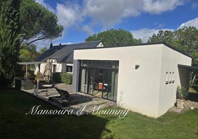 Maison - 160 m² - 5 pièces