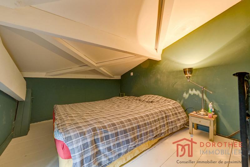 Loft - 130 m² - 4 pièces