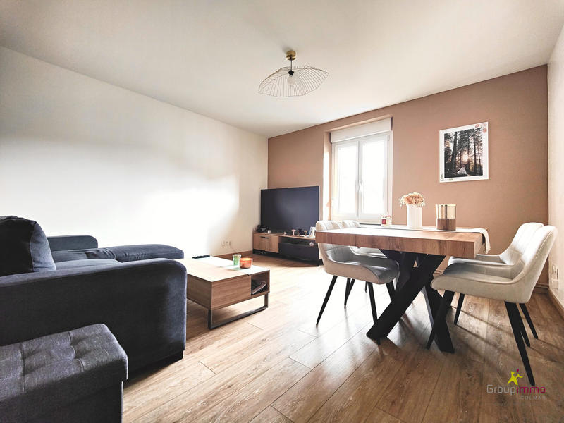 Appartement - 85 m² - 5 pièces