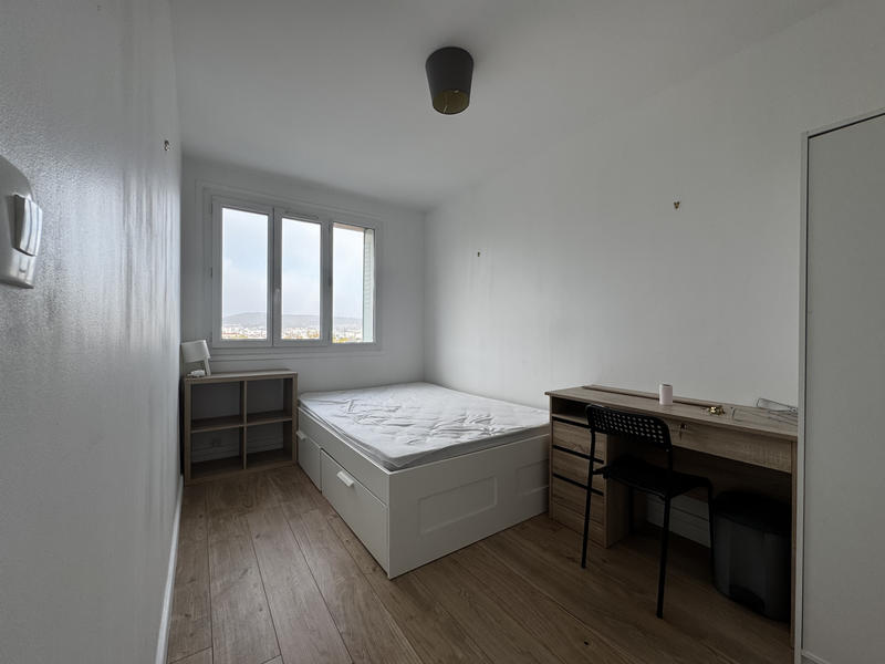 Appartement - 81 m² - 5 pièces