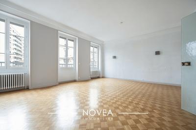 Appartement - 107 m² - 4 pièces