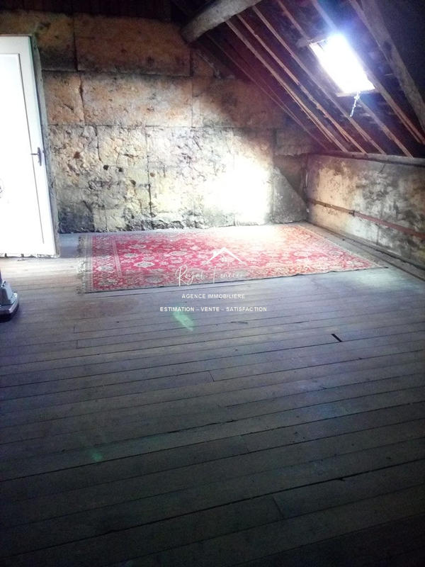 Maison - 272 m² - 6 pièces