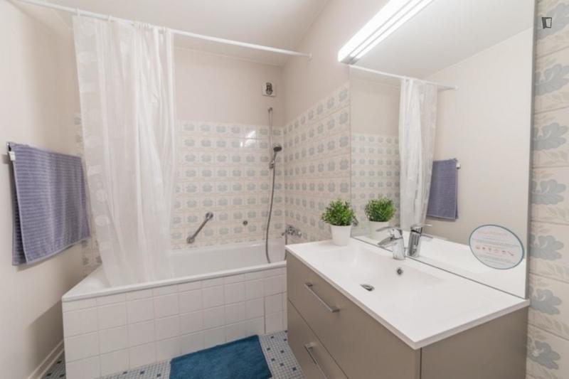 Chambre - 12 m² - 4 pièces