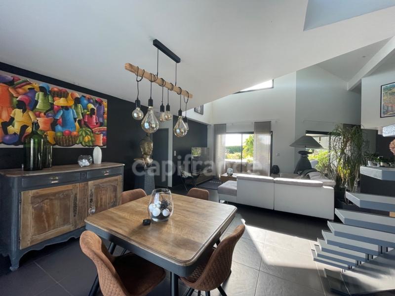 Villa - 160 m² - 5 pièces