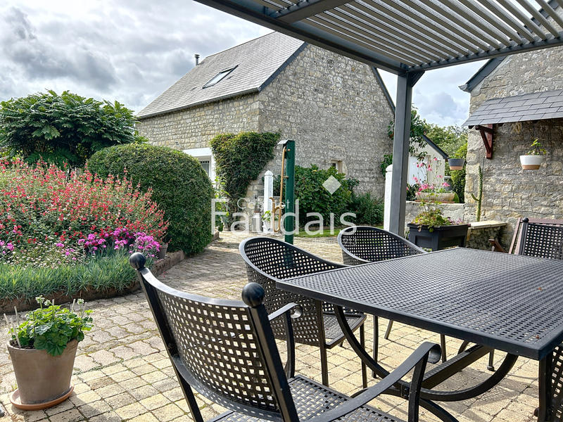 Maison - 175 m² - 7 pièces