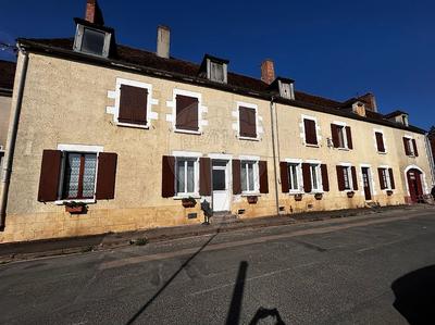 Maison - 427 m² - 12 pièces