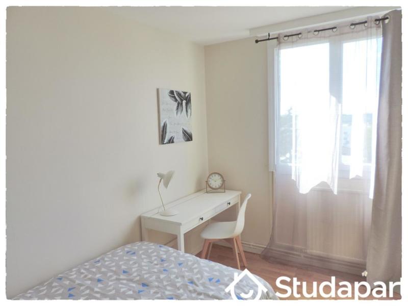 Chambre - 13 m² - 1 pièce