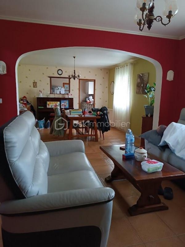 Demeure - 240 m² - 8 pièces