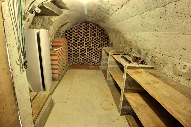 Maison - 180 m² - 6 pièces