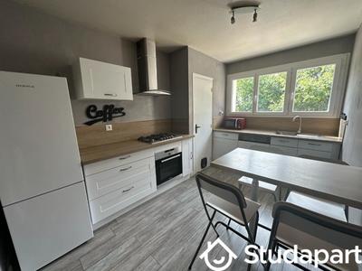 Chambre - 9 m² - 1 pièce