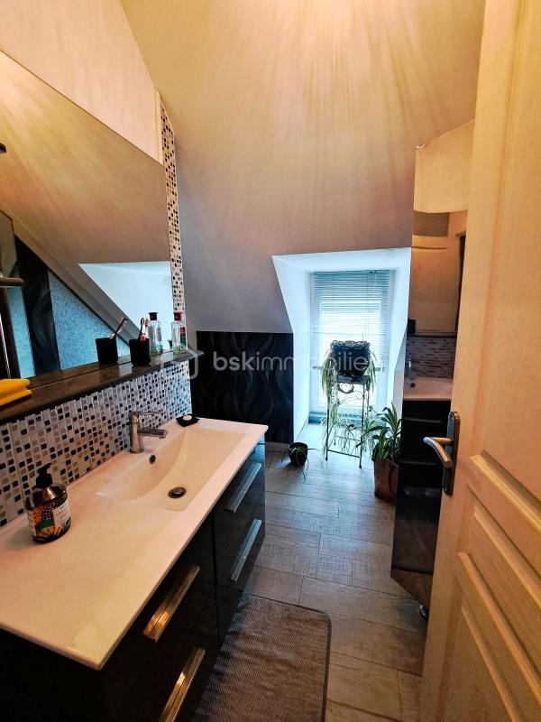 Maison en pierre - 280 m² - 12 pièces