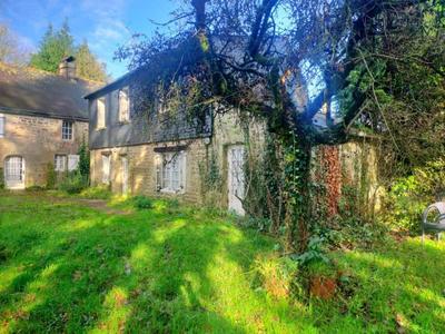 Maison - 265 m² - 11 pièces