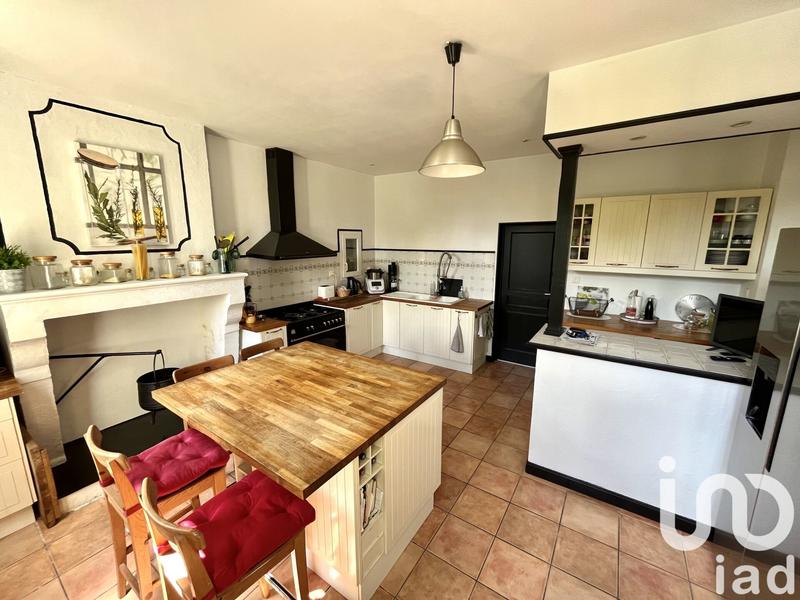 Maison - 215 m² - 7 pièces