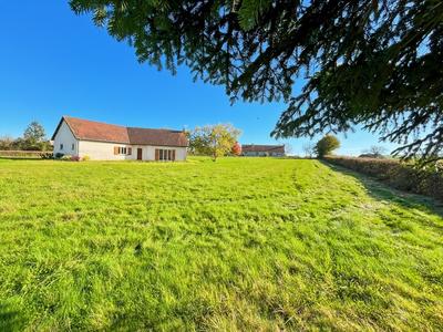 Maison - 138 m² - 5 pièces