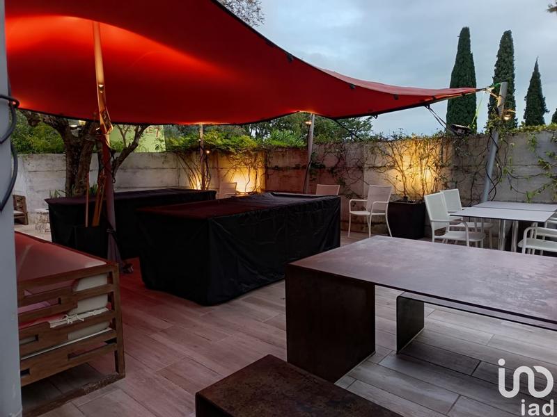 Local commercial - 262 m²