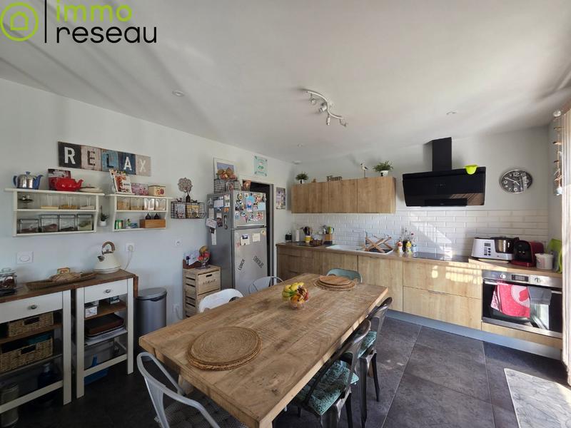 Maison - 169 m² - 8 pièces