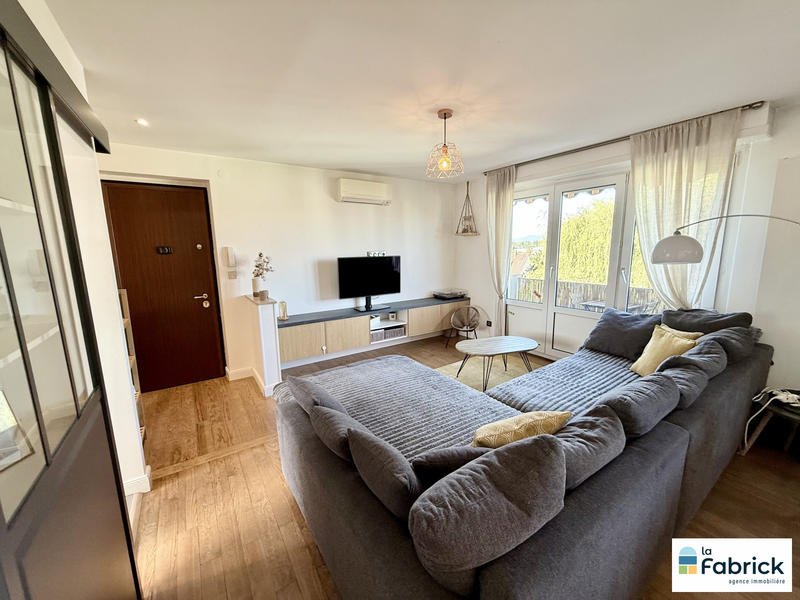 Appartement - 86 m² - 4 pièces