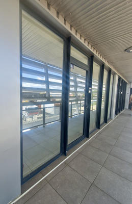 Local commercial - 128 m²