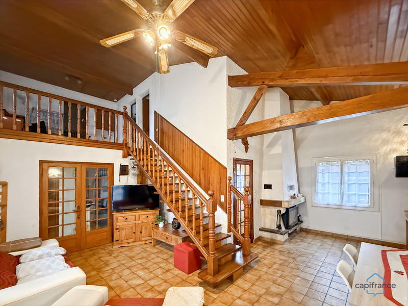 Maison - 110 m² - 4 pièces